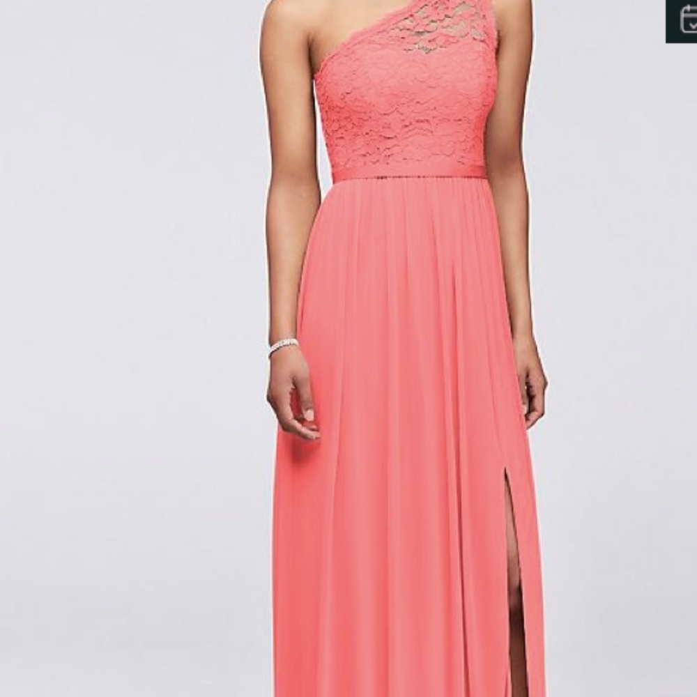 BRIDESMAID DRESS NEVER WORN